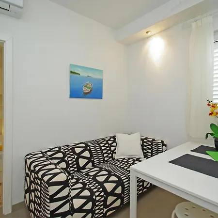 Strandhaus Dalmatien Iva Apartment